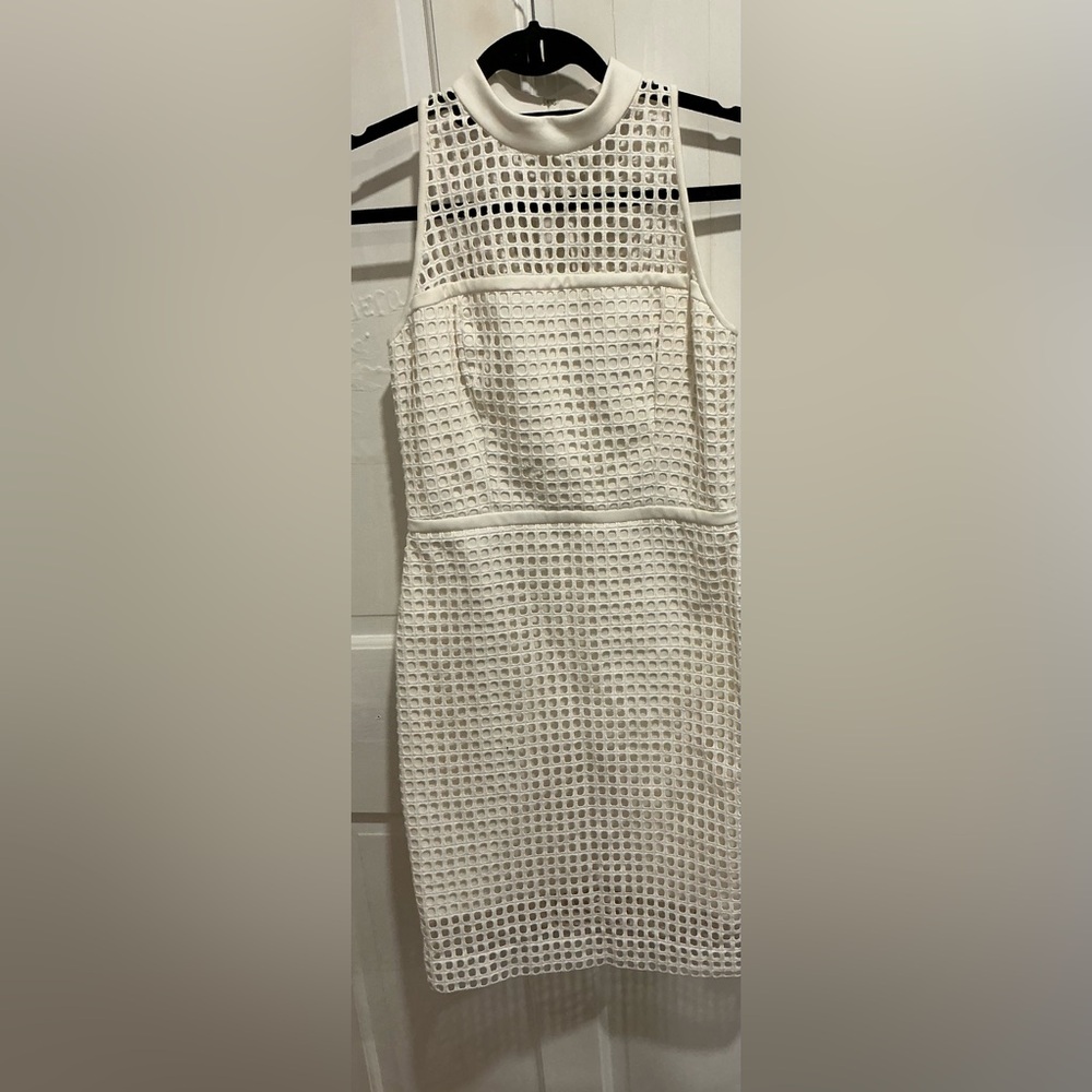 Elegant Ralph Lauren White Sleeveless Dress.